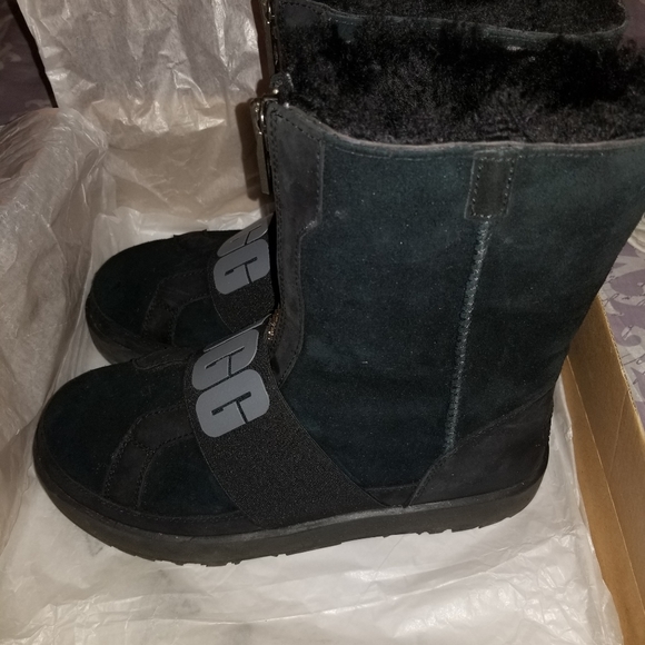 Ugg boots - Picture 2 of 9